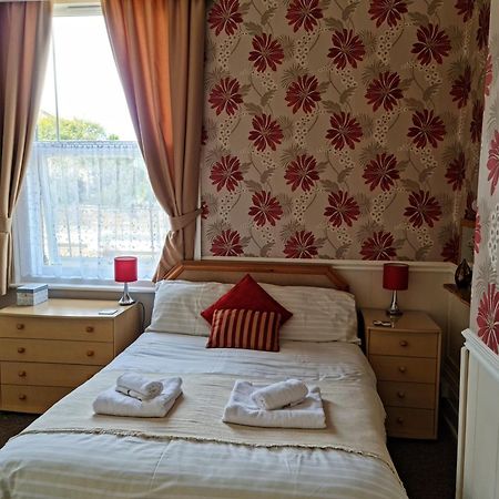 Parterre Holiday Apartments Sandown Bagian luar foto
