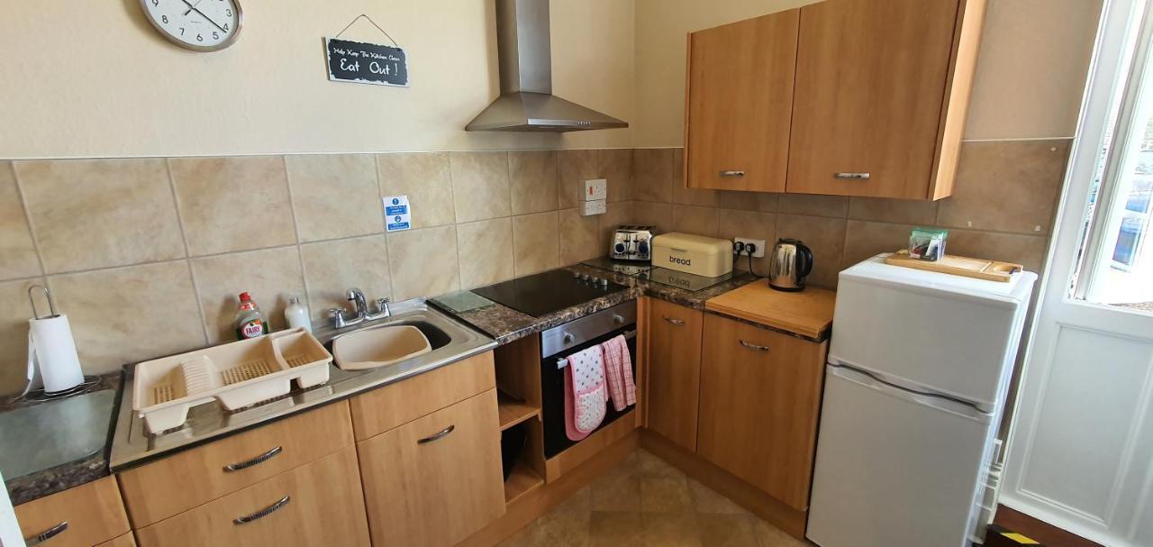 Parterre Holiday Apartments Sandown Bagian luar foto