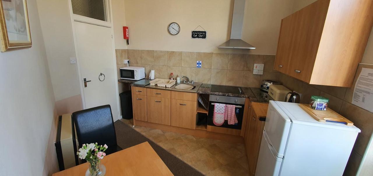 Parterre Holiday Apartments Sandown Bagian luar foto