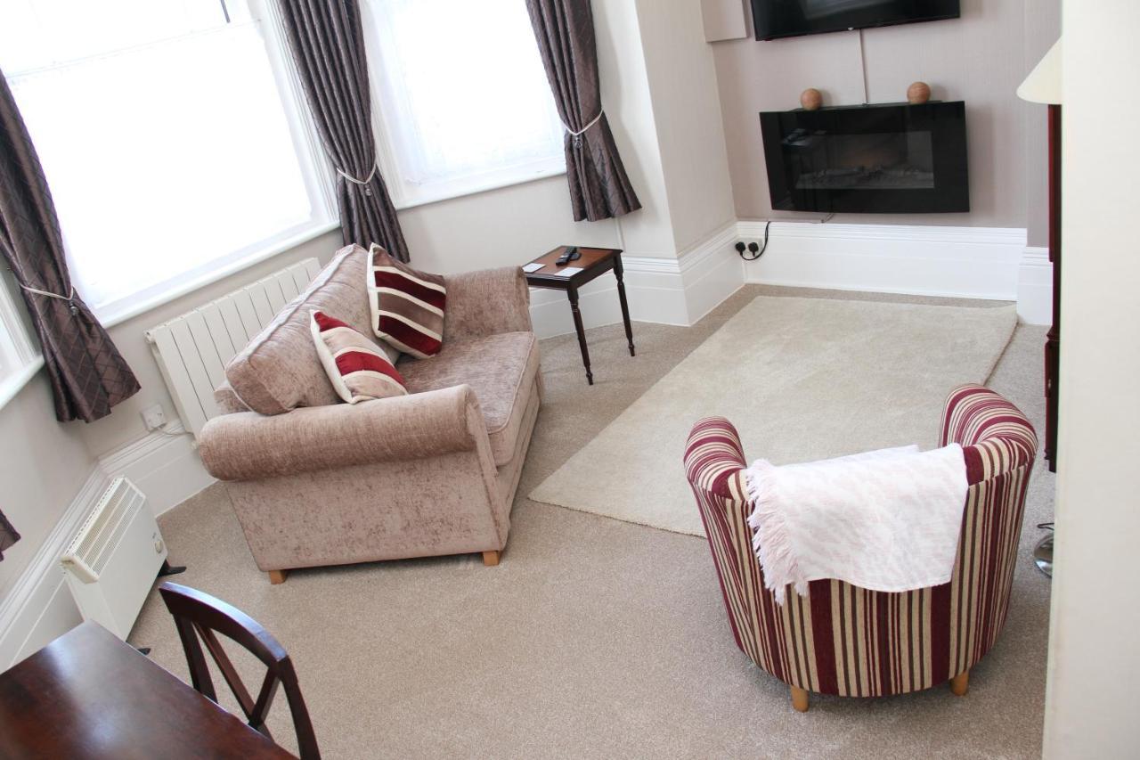 Parterre Holiday Apartments Sandown Bagian luar foto