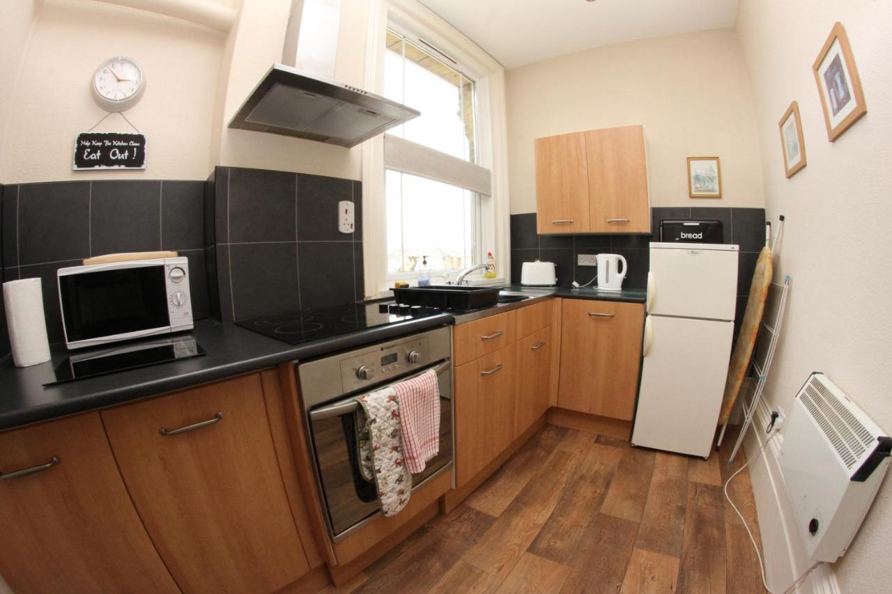 Parterre Holiday Apartments Sandown Bagian luar foto