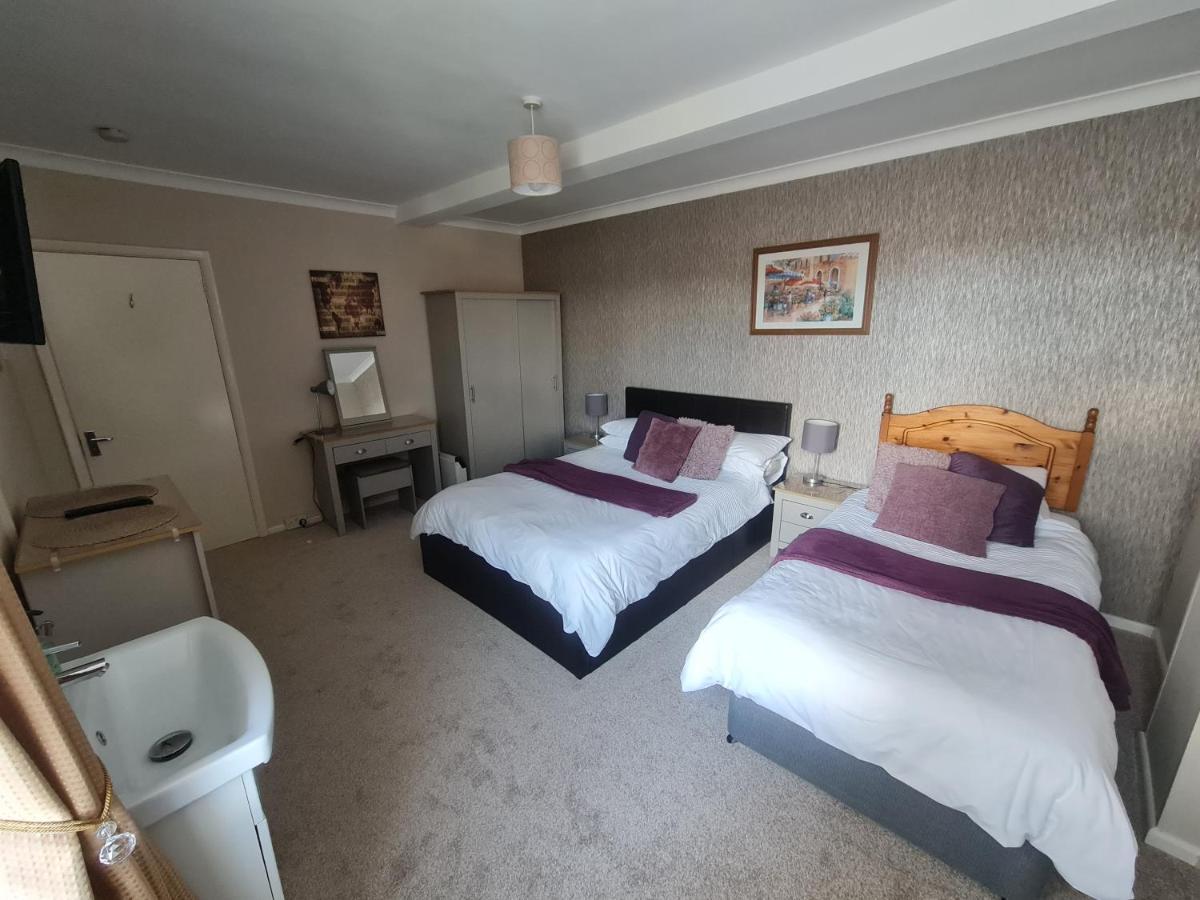 Parterre Holiday Apartments Sandown Bagian luar foto