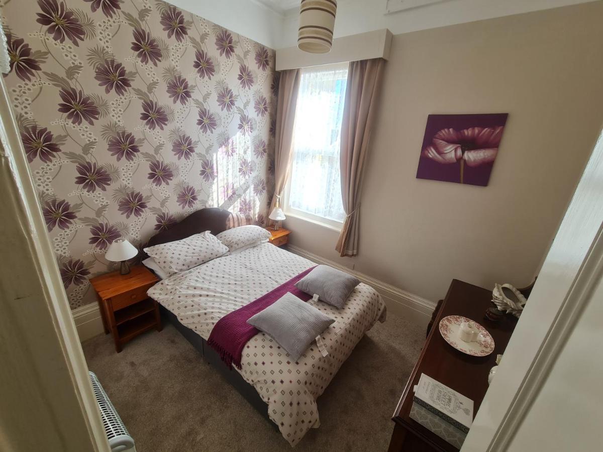 Parterre Holiday Apartments Sandown Bagian luar foto